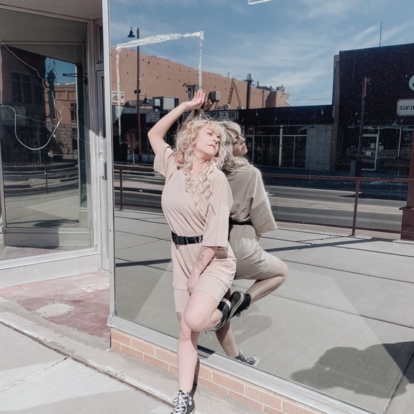 Khaki Leisure Set w/ Belt - Picture 4 of 4